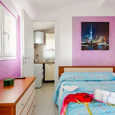 Modern House For Couples & Business Apartman *