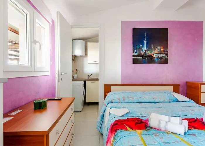 Modern House For Couples & Business Apartament *