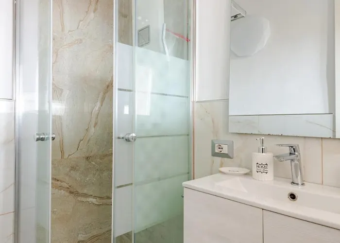 Appartement Modern House For Couples & Business